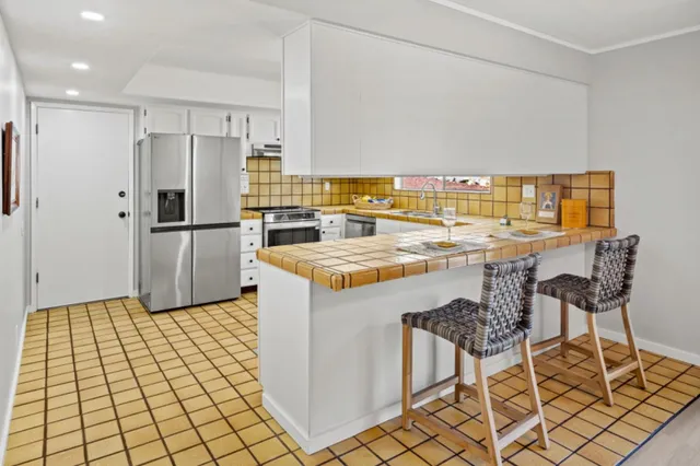 $1,199,000 | 5 Stratford Place, Monterey, CA 93940