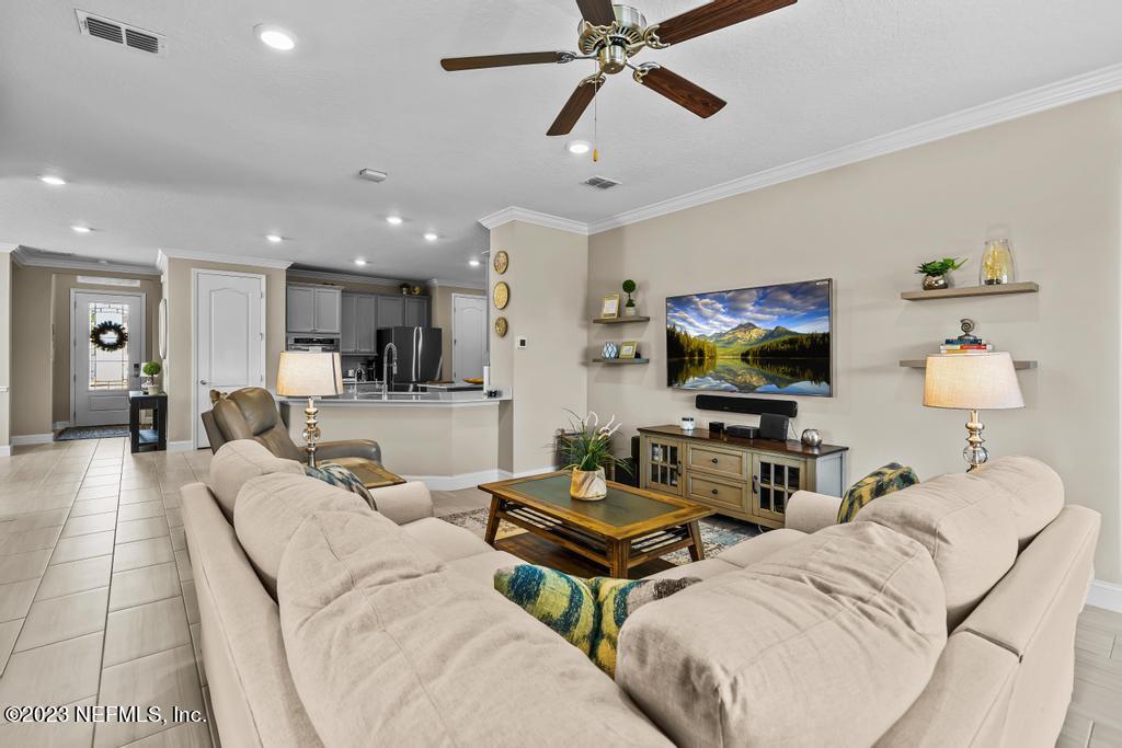 87 Silver Reef Lane St. Augustine, FL 32095 - Photo 17 of 38 FAMILY ROOM