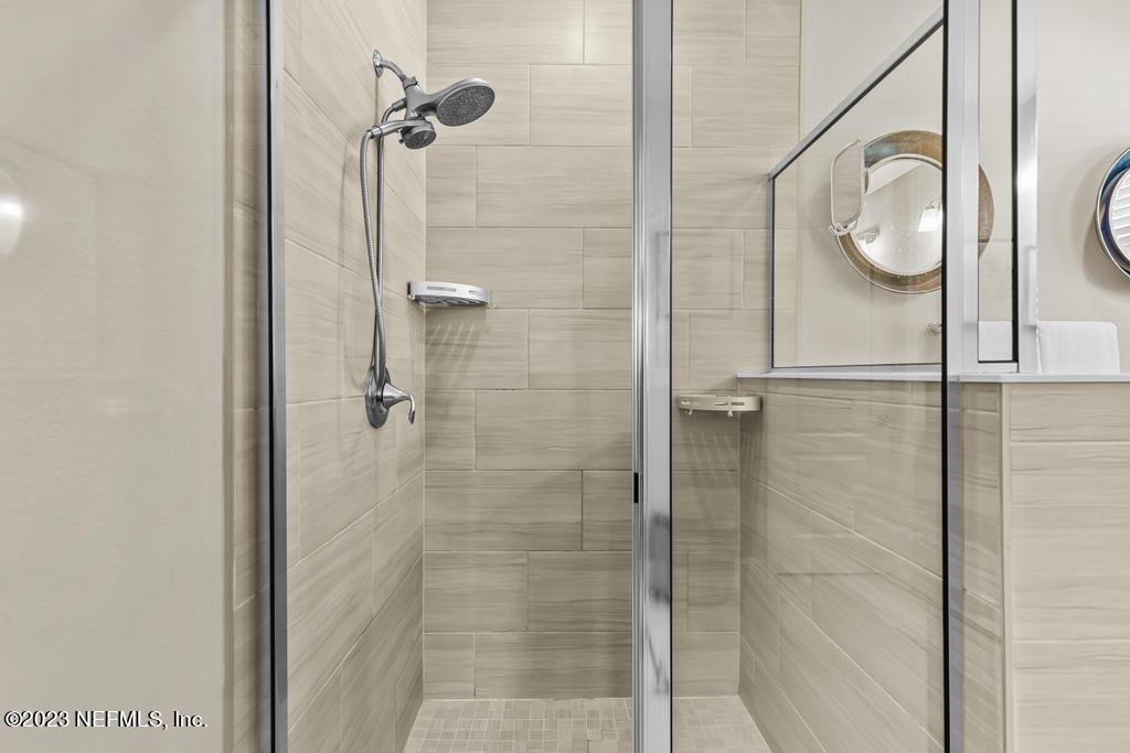87 Silver Reef Lane St. Augustine, FL 32095 - Photo 19 of 38 PRIMARY SHOWER