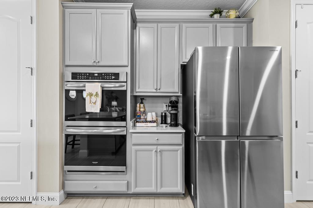 87 Silver Reef Lane St. Augustine, FL 32095 - Photo 3 of 38 DOUBLE OVENS & COFEE STATION