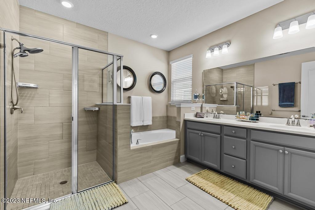 87 Silver Reef Lane St. Augustine, FL 32095 - Photo 6 of 38 PRIMARY BATH