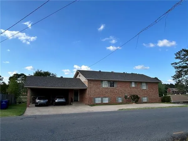 $295,000 | 900 Woodyard Drive, Natchitoches, LA 71457