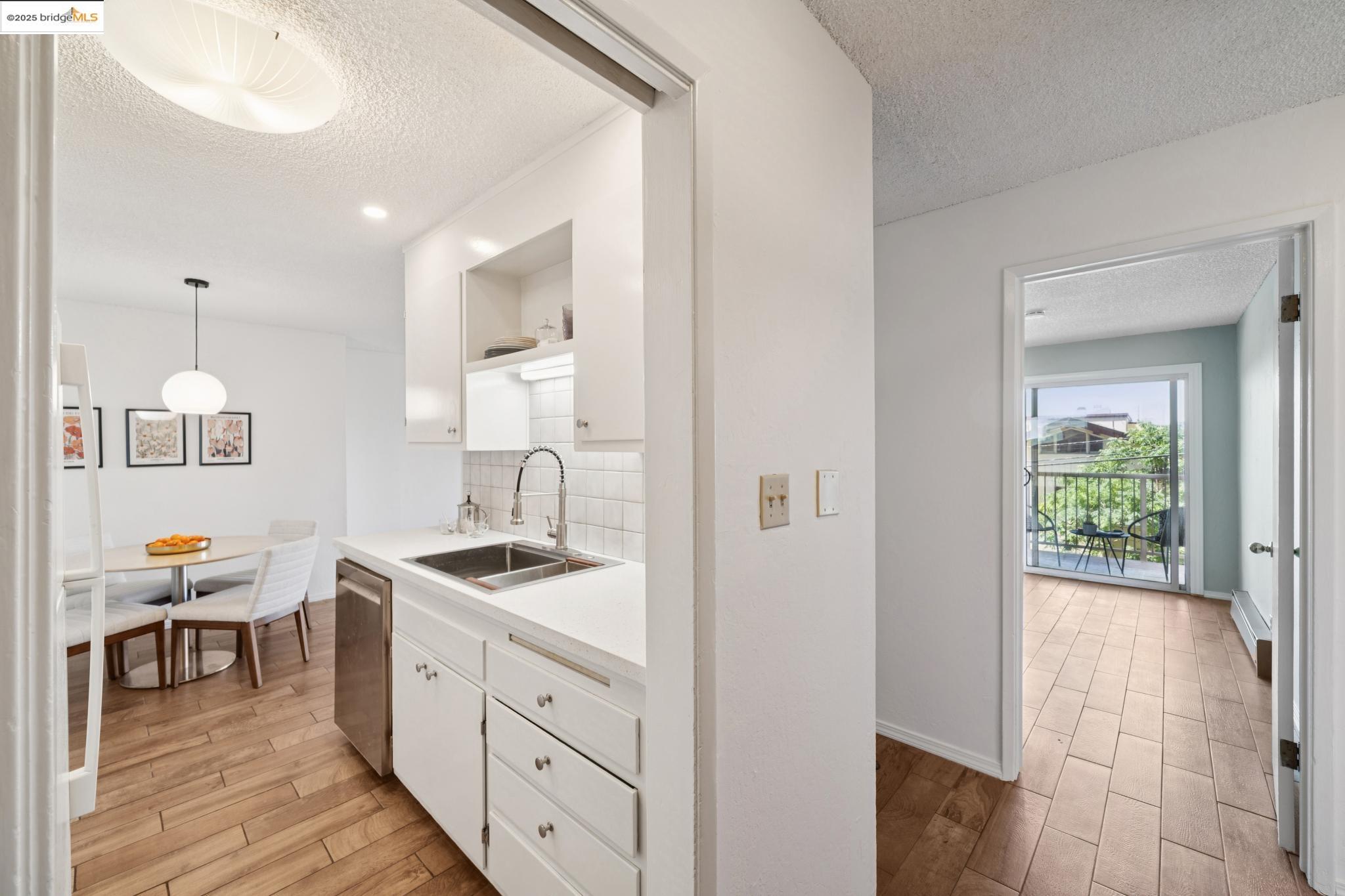 2 Panoramic Way, Unit 105 Berkeley, CA 94704 - Photo 3 of 20