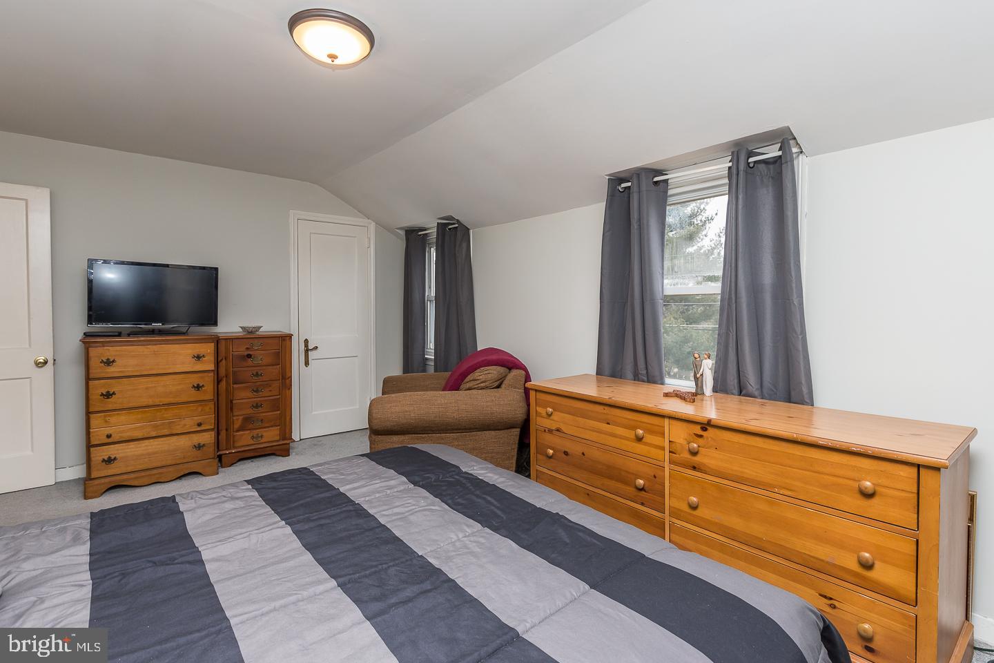 1421 Steel Road Havertown, PA 19083 - Photo 21 of 23
