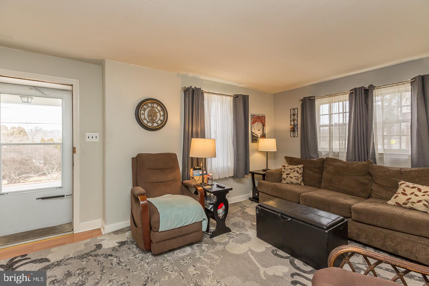 1421 Steel Road Havertown, PA 19083 - Photo 4 of 23