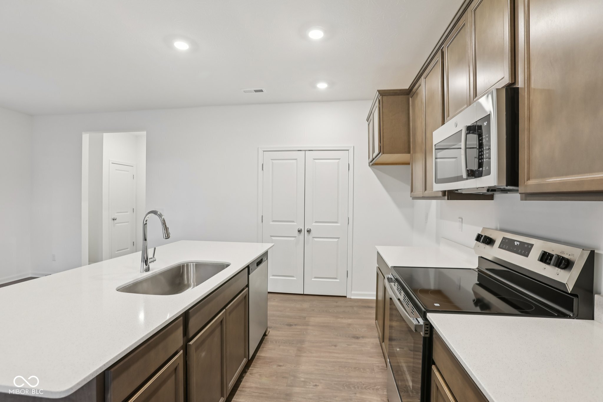 9299 Loyola Way Plainfield, IN 46168 - Photo 11 of 39