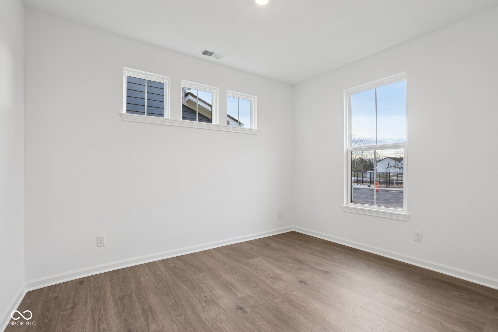 9299 Loyola Way Plainfield, IN 46168 - Photo 3 of 39