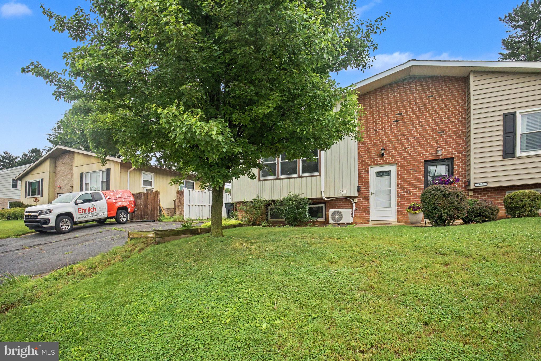 541 Golden Street Lititz, PA 17543 - Photo 6 of 34