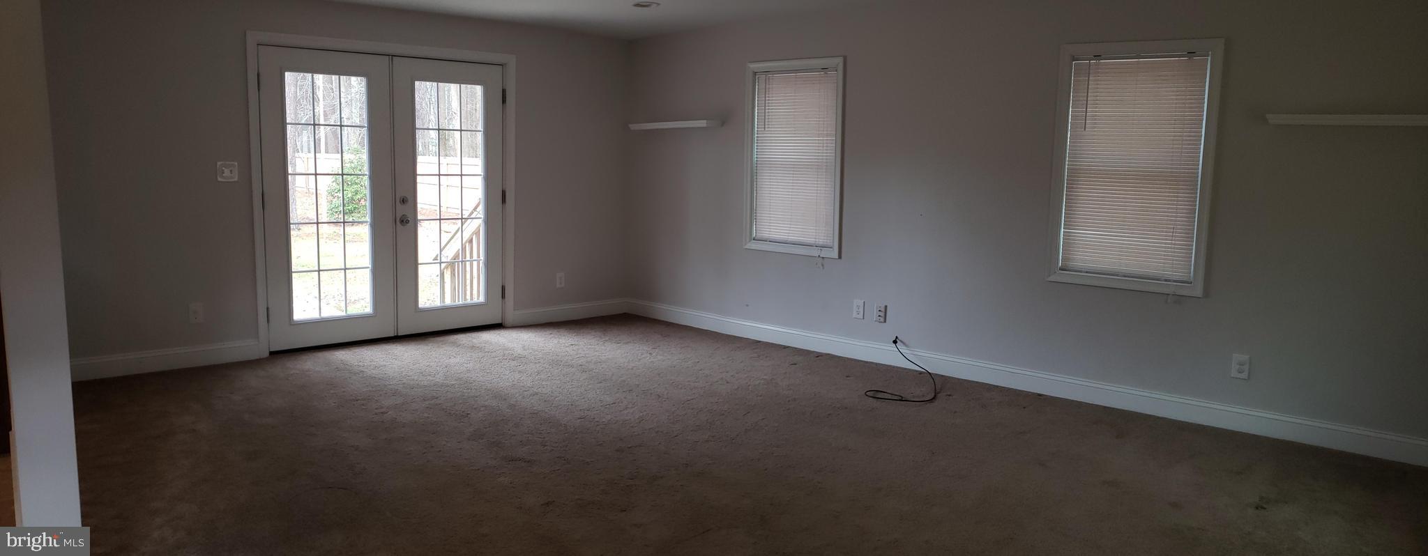 121 Talbot Road Stevensville, MD 21666 - Photo 11 of 12 Spacious living room