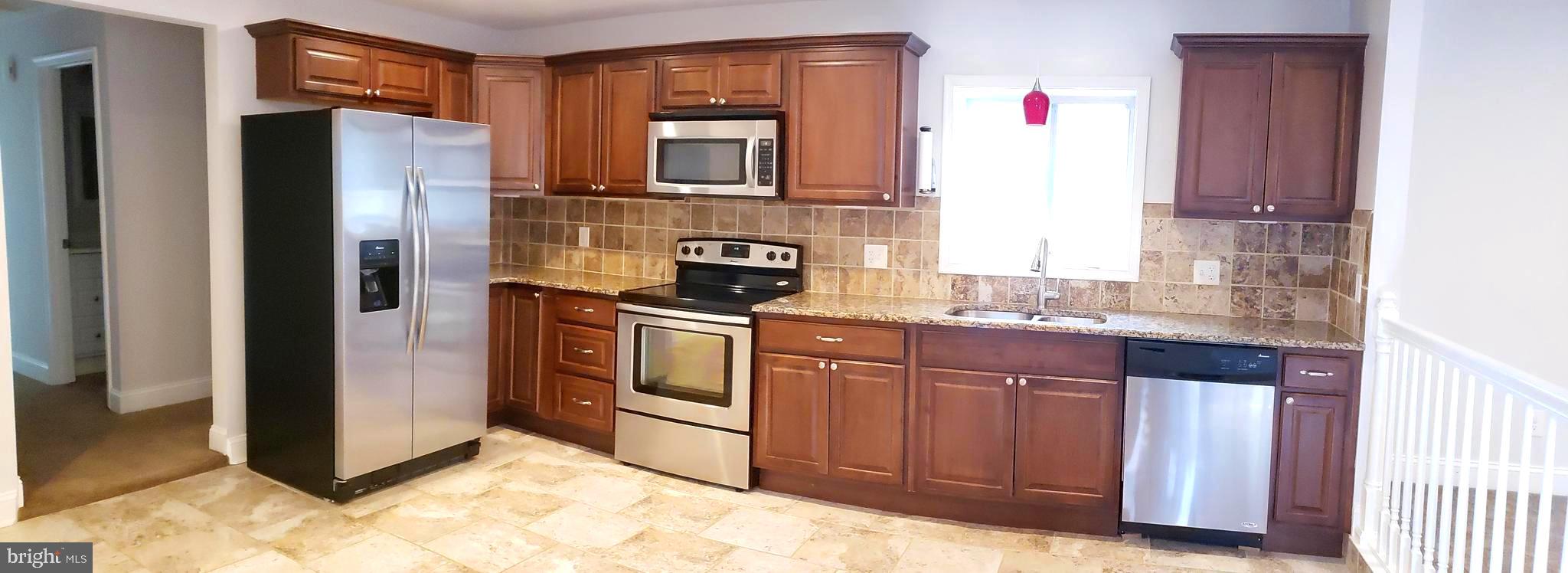 121 Talbot Road Stevensville, MD 21666 - Photo 3 of 12 Updated kitchen