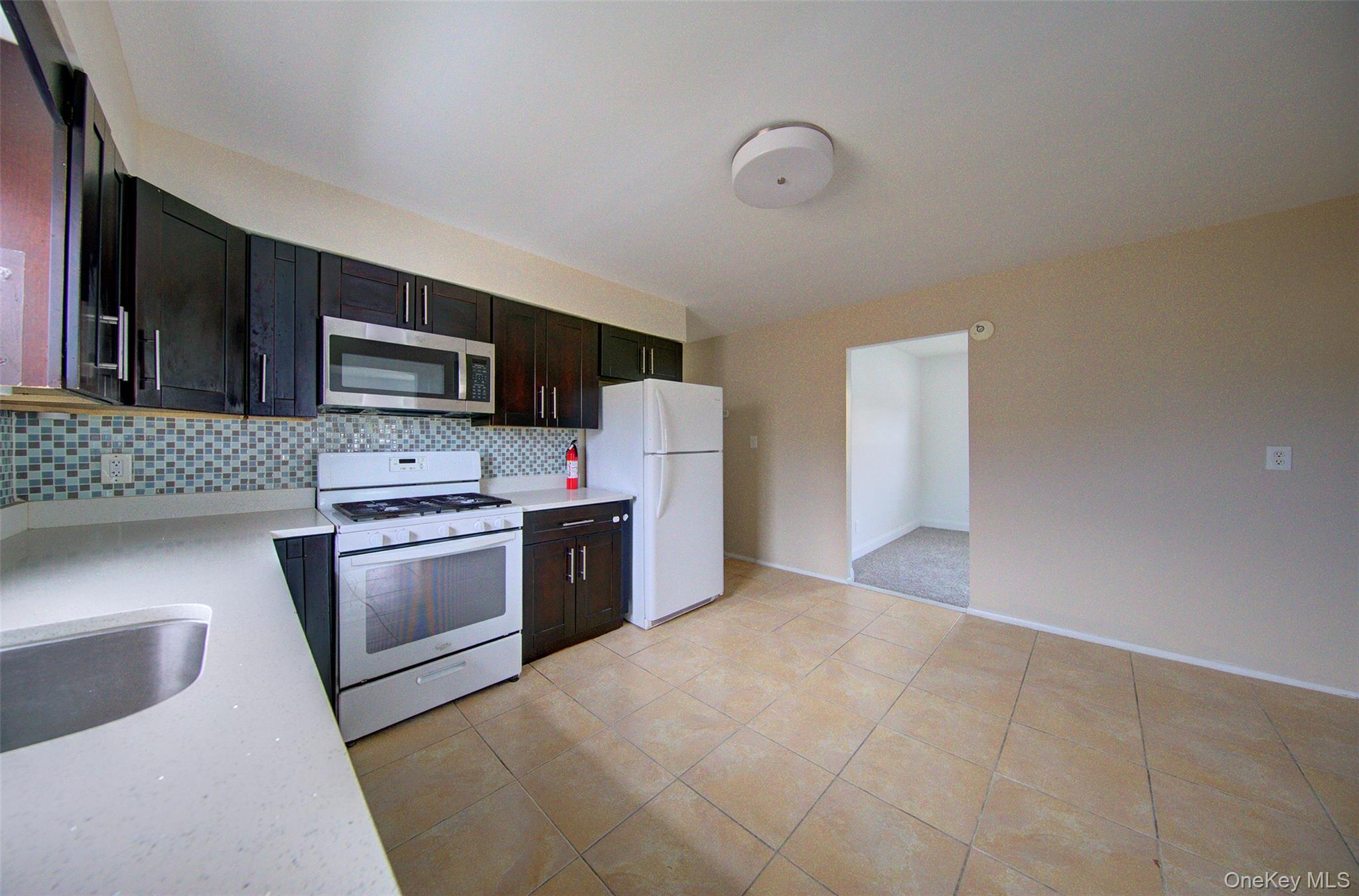 1322 G Street, Unit 2 Valley Stream, NY 11580 - Photo 3 of 12