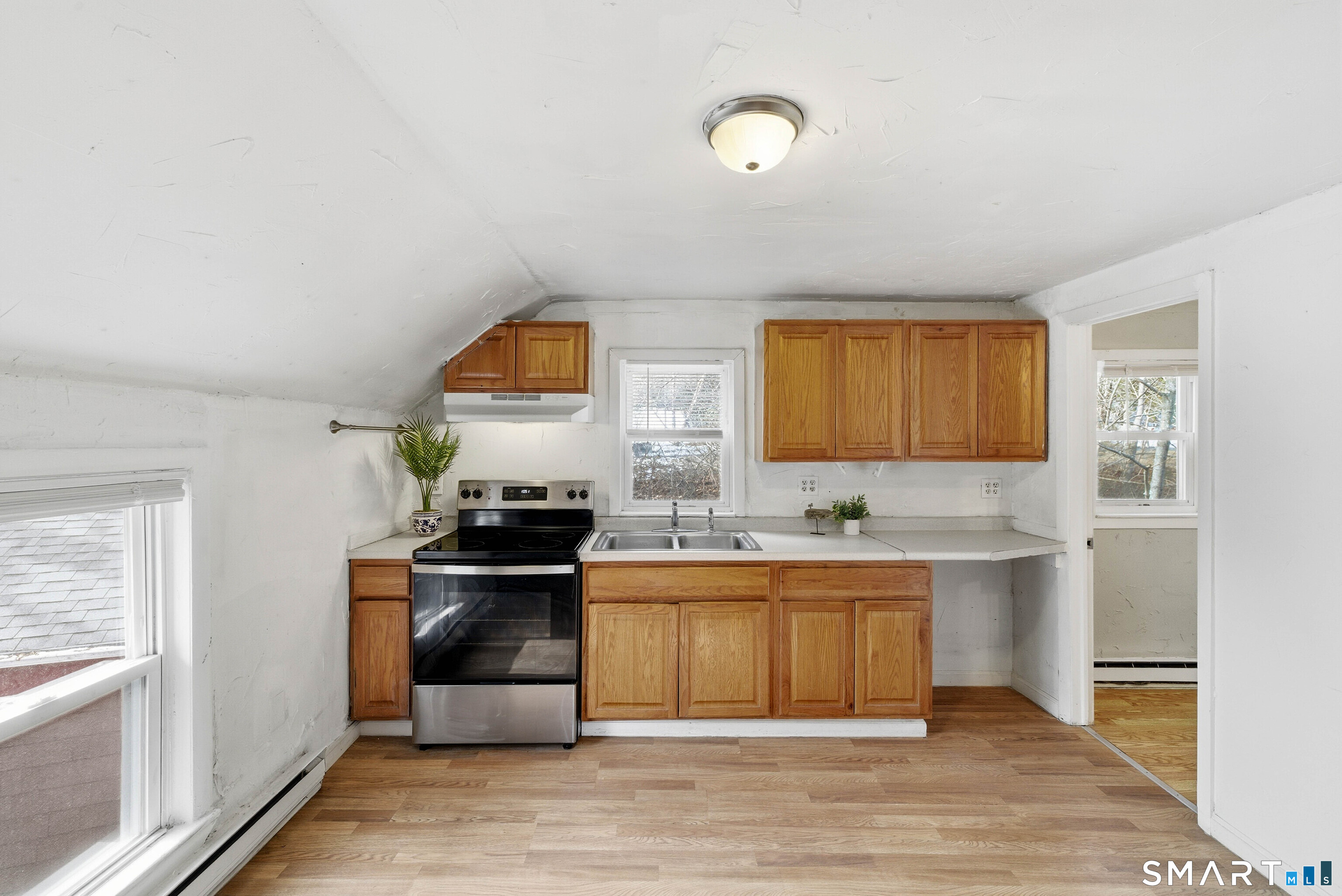 4 Pequot Road Montville, CT 06382 - Photo 18 of 40