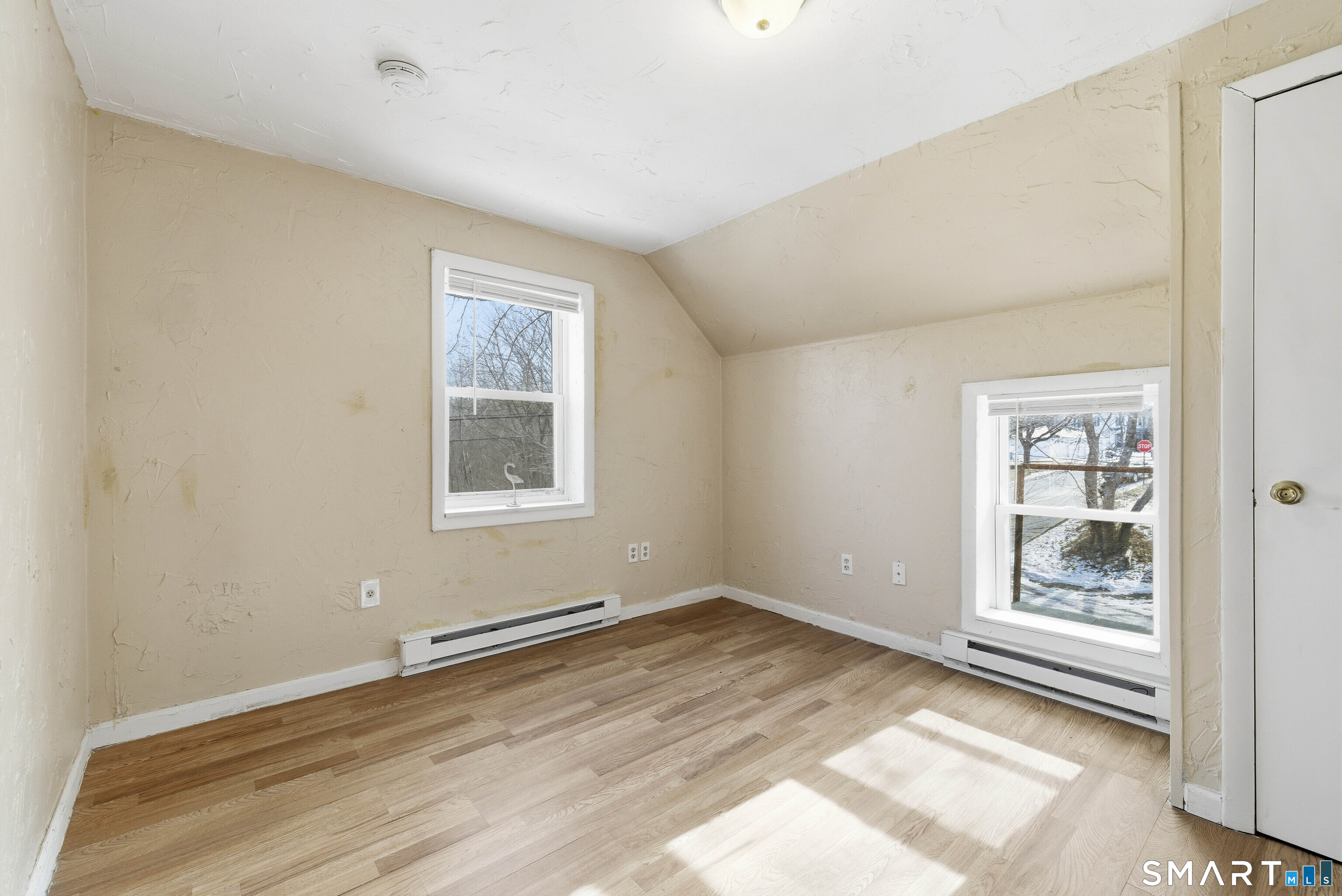 4 Pequot Road Montville, CT 06382 - Photo 21 of 40