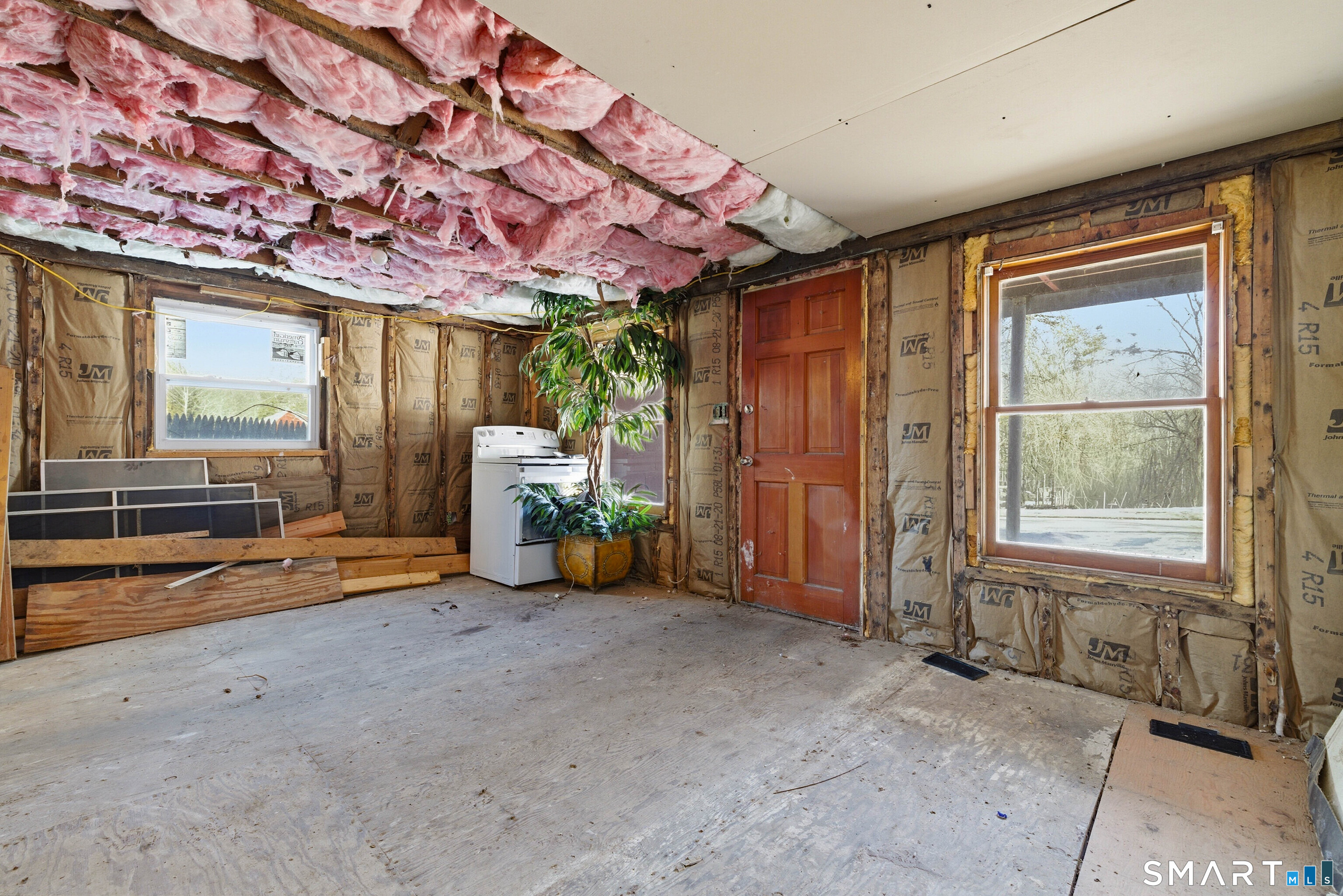 4 Pequot Road Montville, CT 06382 - Photo 25 of 40