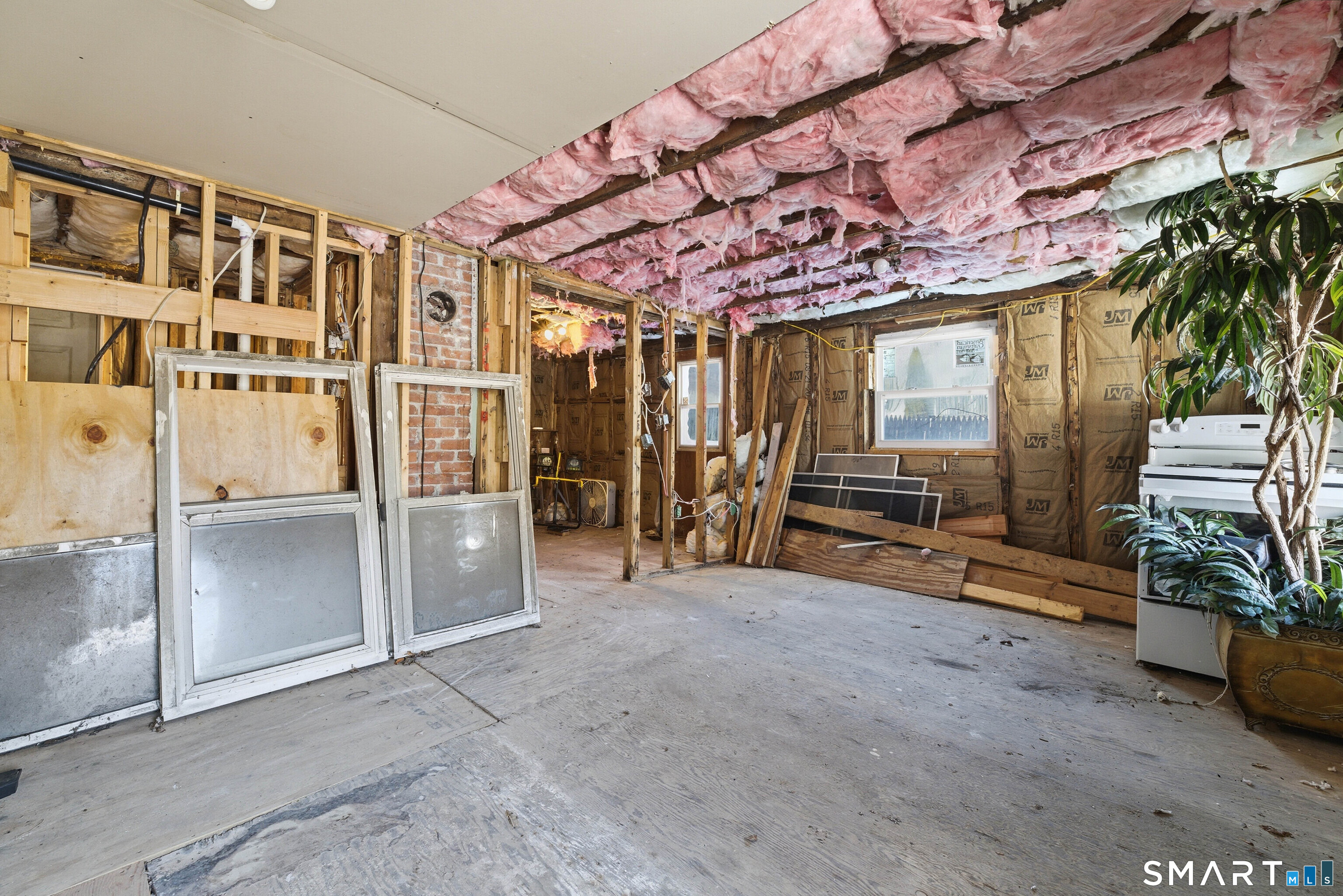 4 Pequot Road Montville, CT 06382 - Photo 27 of 40