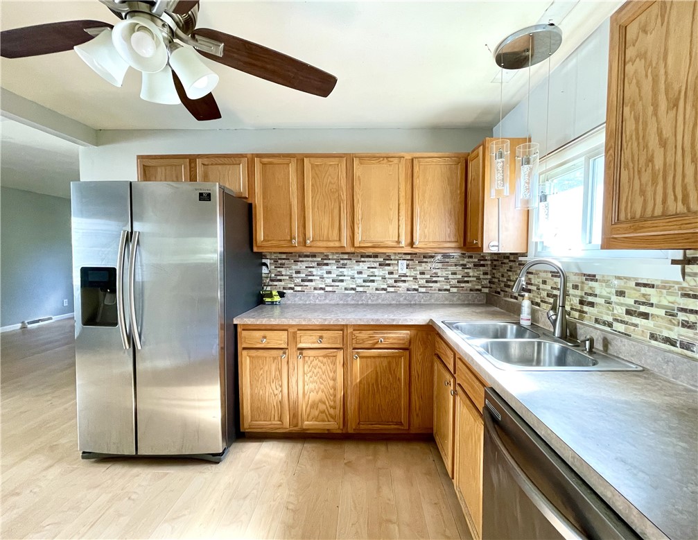 143 Northampton Street Rochester, NY 14606 - Photo 6 of 18 Kitchen