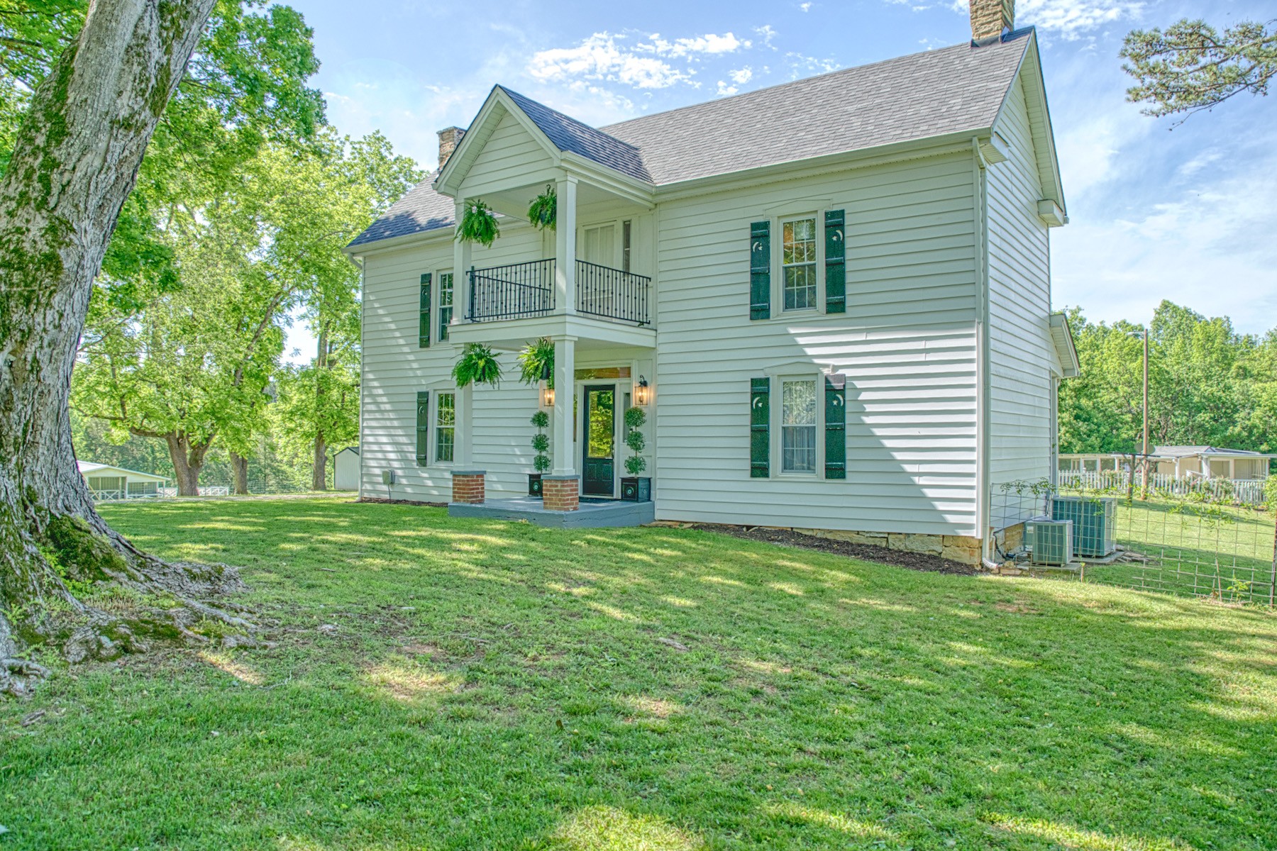 427 Frank Sims Road Sparta, TN 38583 - Photo 5 of 46