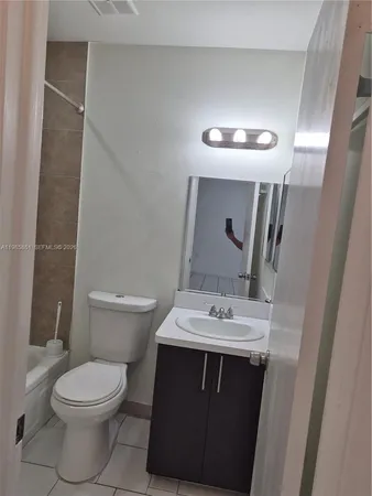 $2,600 | 15421 Southwest 81st Cir Lane, Unit 24, Miami, FL 33193