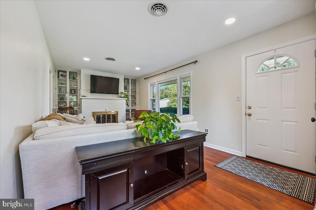 21101 Clarksburg Road Boyds, MD 20841 - Photo 12 of 69