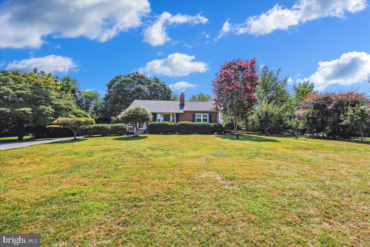 21101 Clarksburg Road Boyds, MD 20841 - Photo 5 of 69