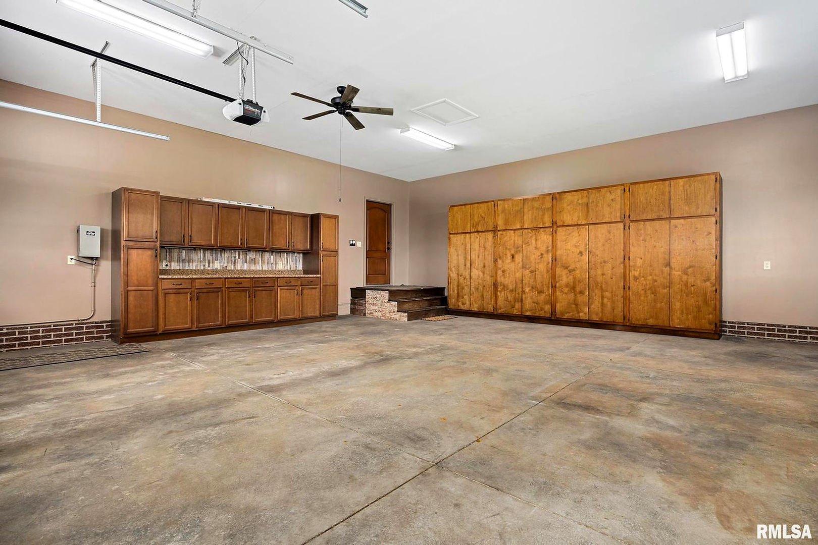 3076 North 400 East Road McLean, IL 61754 - Photo 89 of 97