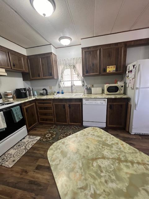 1218 East Cleveland Avenue, Unit 1 Madera, CA 93638 - Photo 12 of 19