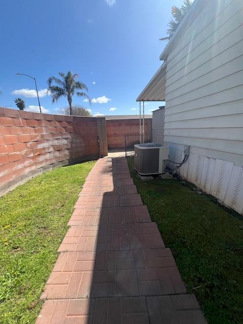 1218 East Cleveland Avenue, Unit 1 Madera, CA 93638 - Photo 6 of 19