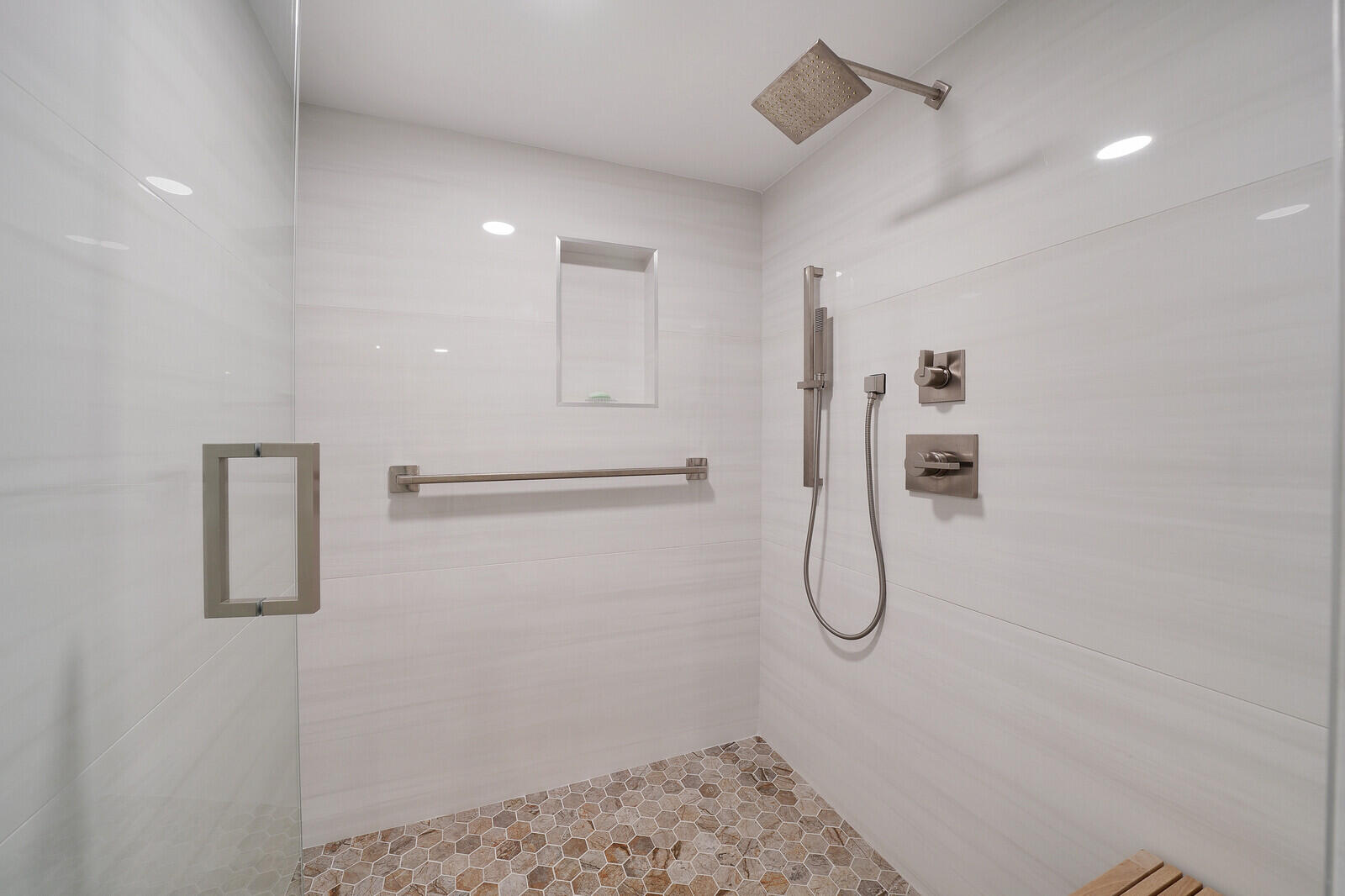 9220 Southwest 14th Street, Unit 3503 Boca Raton, FL 33428 - Photo 26 of 35 Primary Bathroom