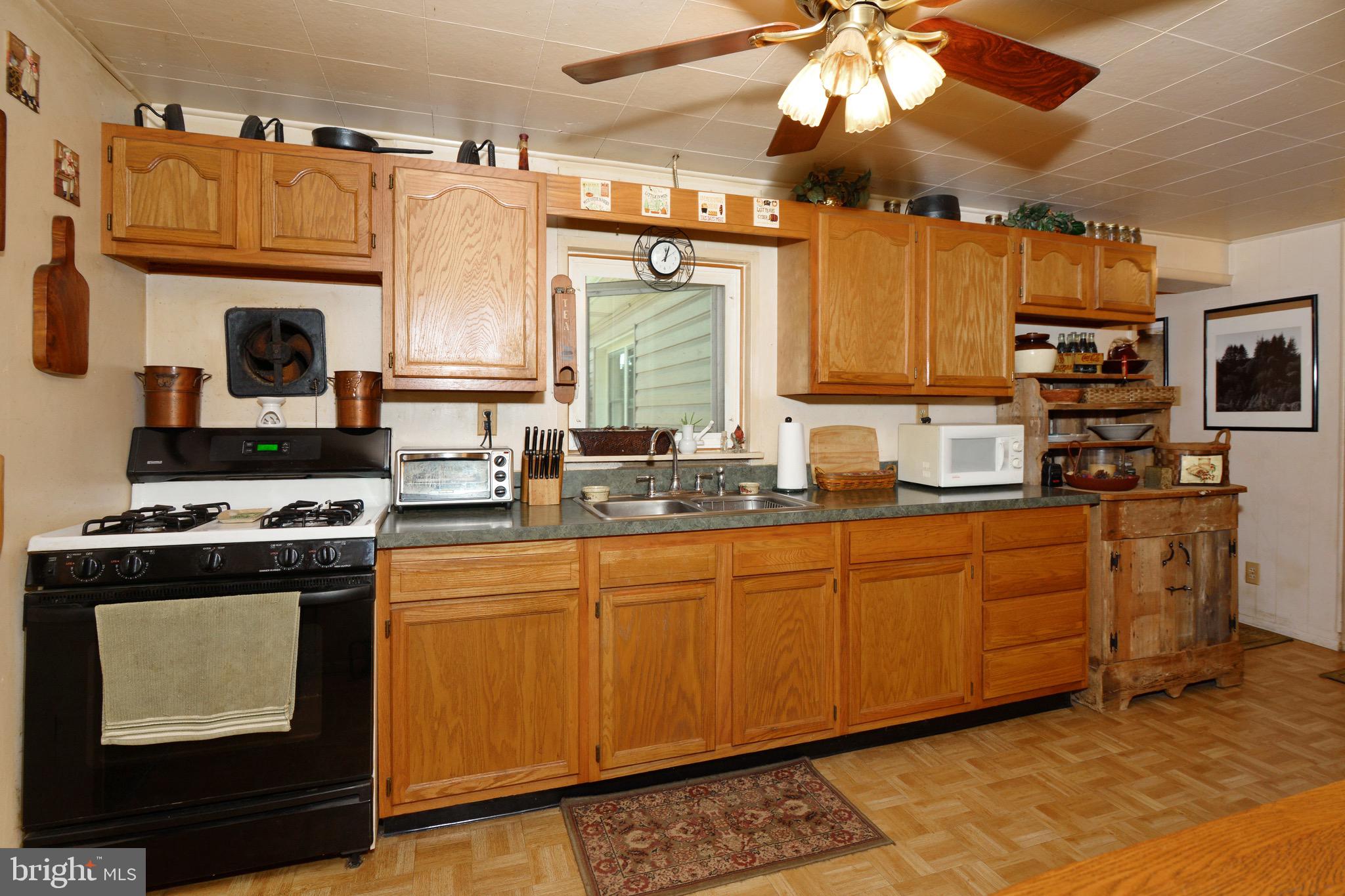 4650 Shimerville Road Emmaus, PA 18049 - Photo 9 of 28 Gallery Image 9