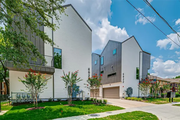 $3,100 | 6028 Lewis Street, Unit 202, Dallas, TX 75206