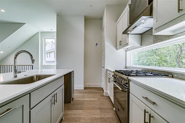 $3,100 | 6028 Lewis Street, Unit 202, Dallas, TX 75206