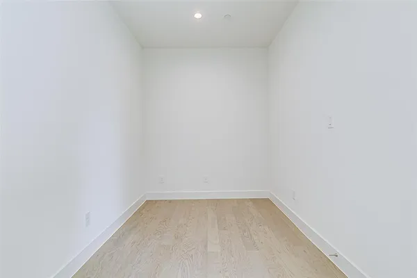 $3,100 | 6028 Lewis Street, Unit 202, Dallas, TX 75206