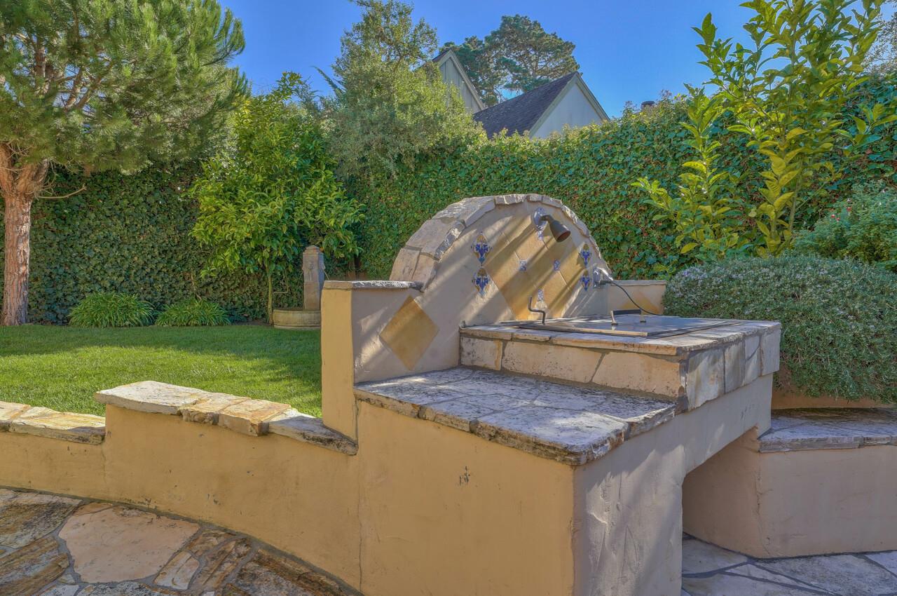 24770 Valley Way Carmel, CA 93923 - Photo 28 of 39 a view of a tiny house with a yard