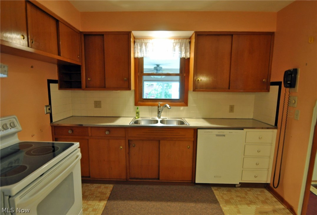 4563 Roadoan Road Brooklyn, OH 44144 - Photo 15 of 31