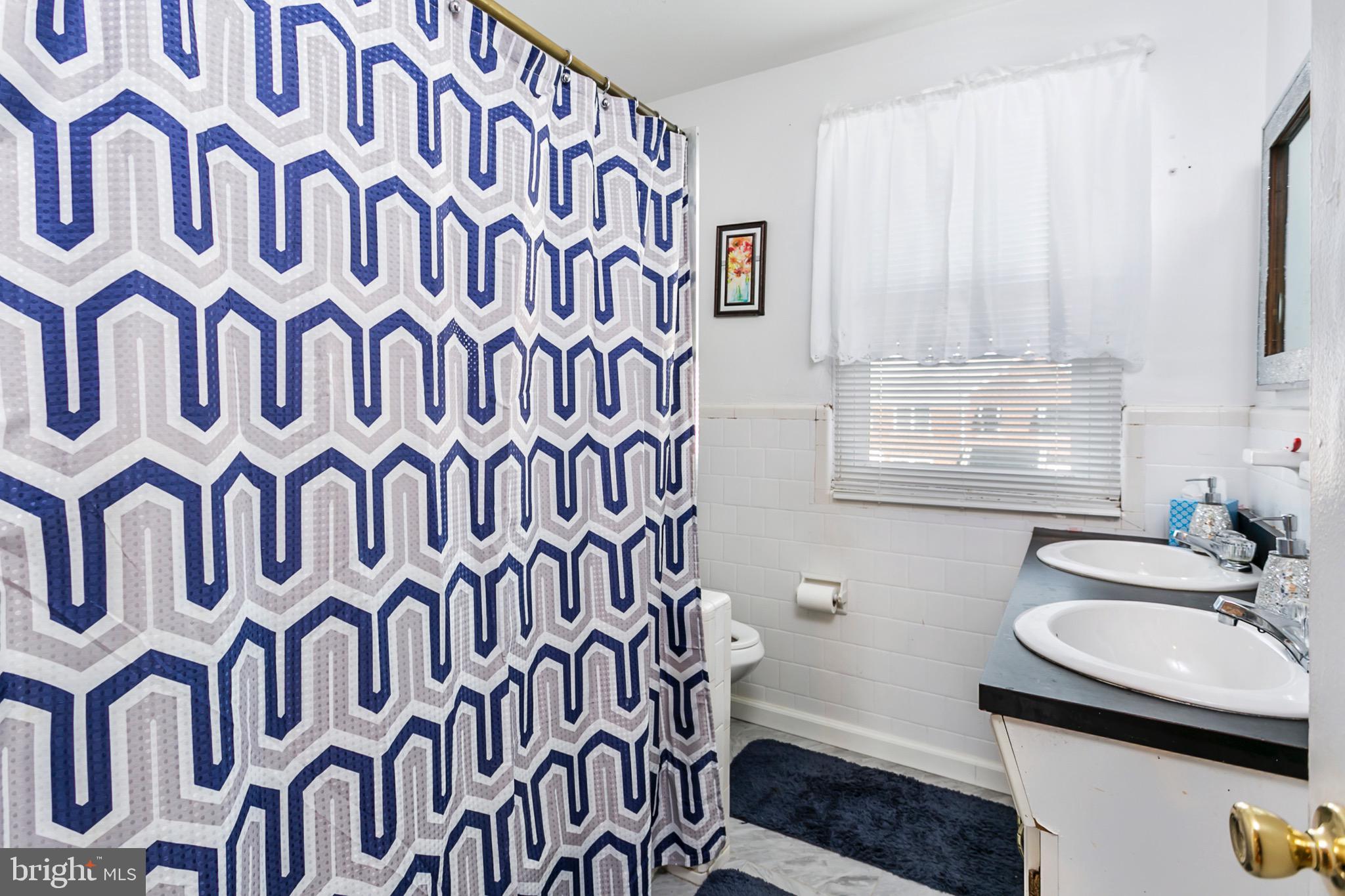 917 Masefield Road Baltimore, MD 21207 - Photo 10 of 17 Bathroom 1