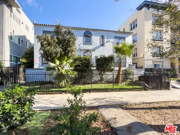 $1,600 | 504 South Rampart Boulevard, Unit 26, Los Angeles, CA 90057