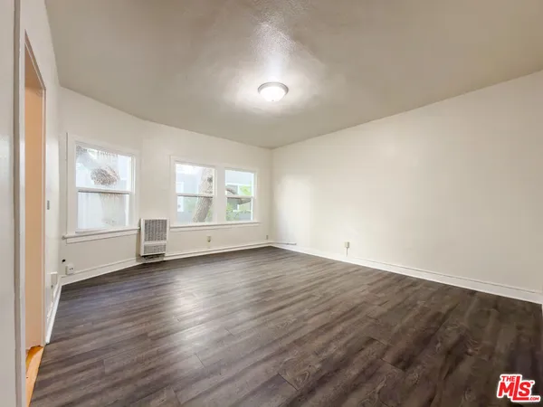 $1,600 | 504 South Rampart Boulevard, Unit 26, Los Angeles, CA 90057