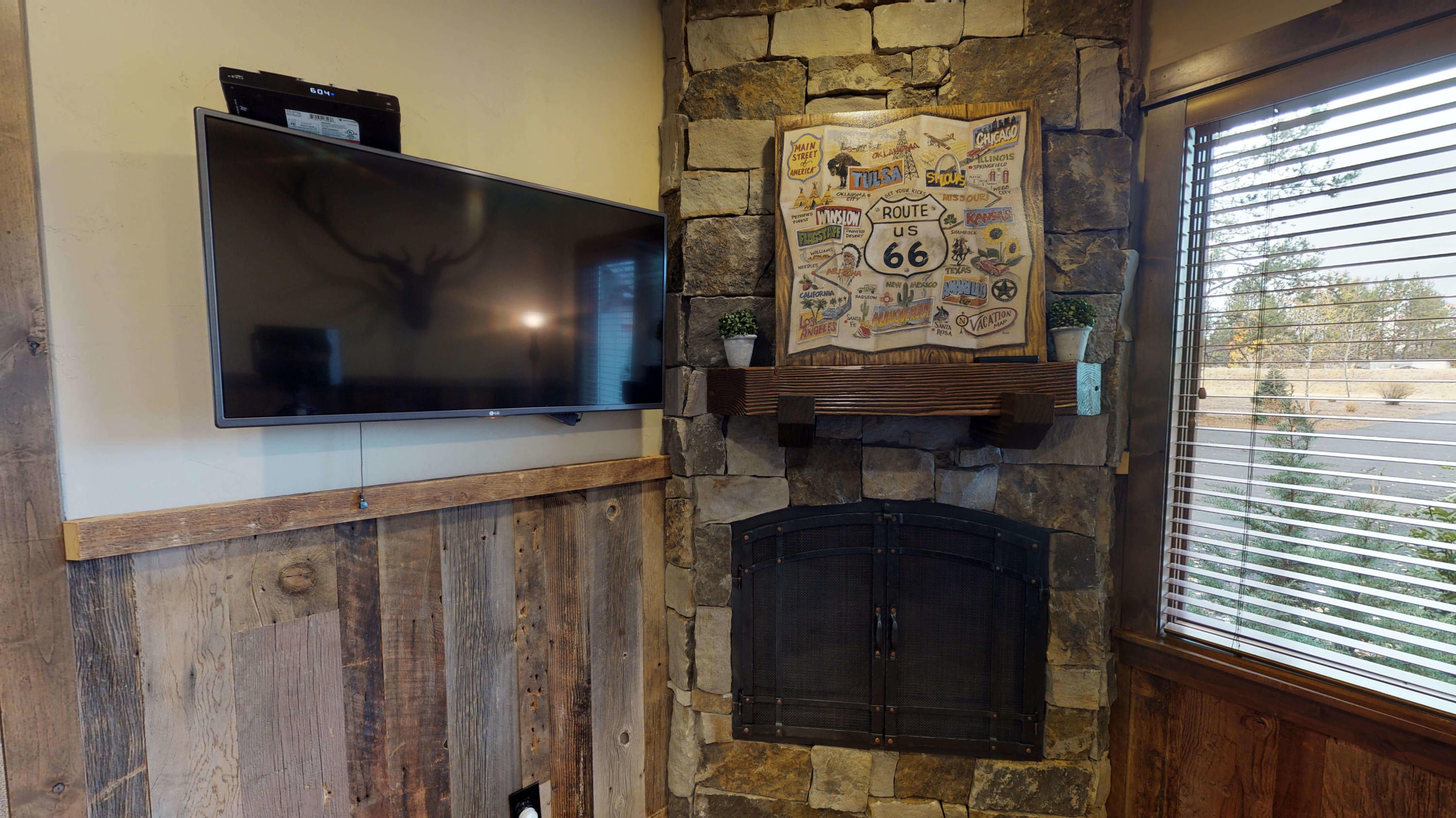 56538 Dancing Rock Loop, Unit 16 Bend, OR 97707 - Photo 4 of 32 16_CalderaCabin (3)