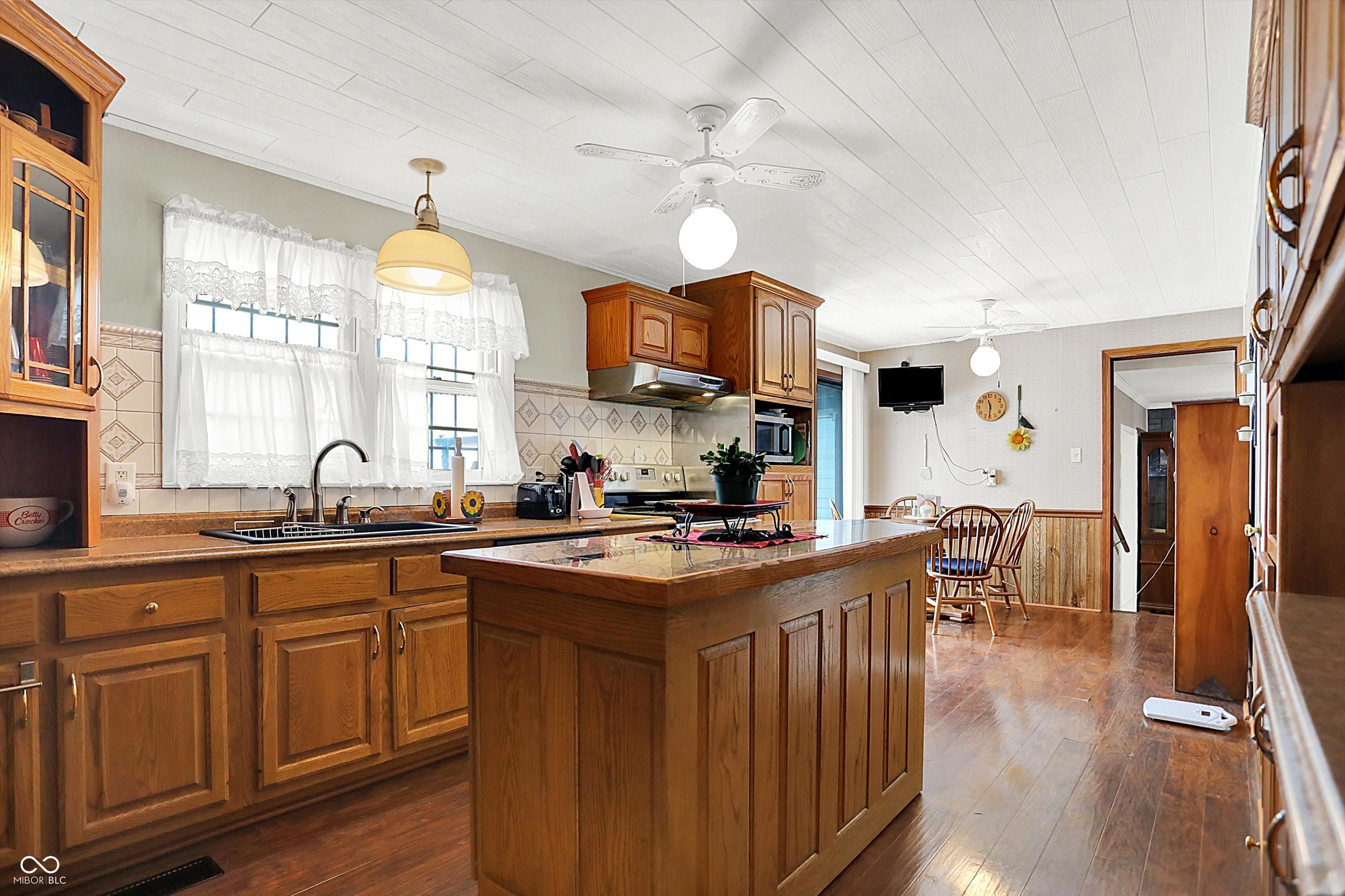 457 South High School Road Indianapolis, IN 46241 - Photo 20 of 57 Gallery Image 20
