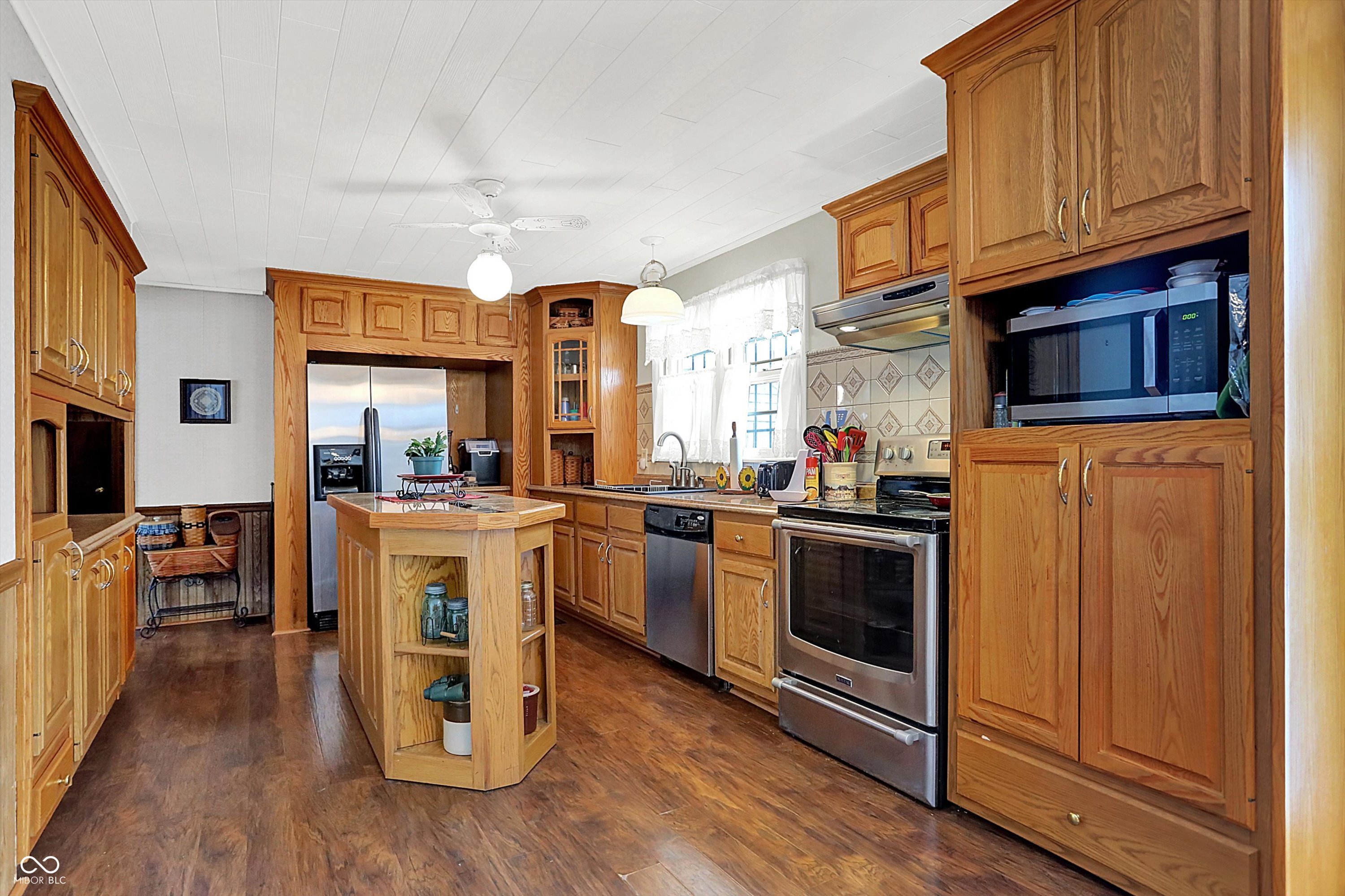 457 South High School Road Indianapolis, IN 46241 - Photo 21 of 57 Gallery Image 21