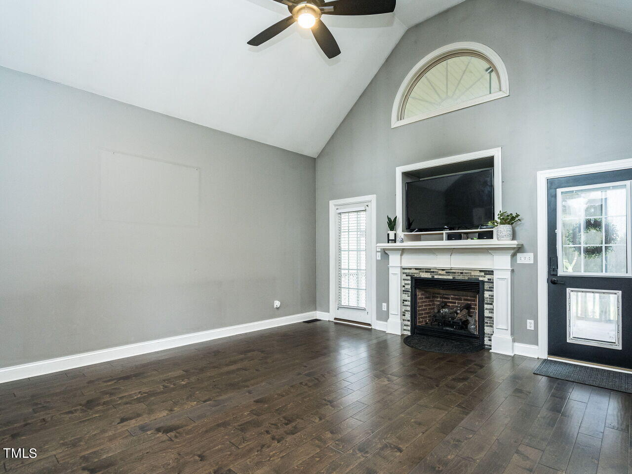 855 White Memorial Church Road Willow Spring, NC 27592 - Photo 8 of 34 008-1280x960-family-room