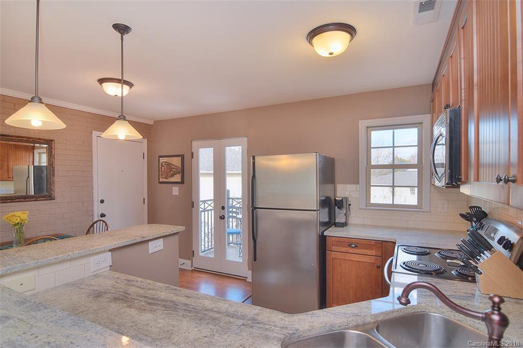 4915 Park Road, Unit F Charlotte, NC 28209 - Photo 5 of 23 Gallery Image 5