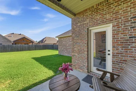 $300,000 | 750 Lionel Lane, Lake Charles, LA 70605
