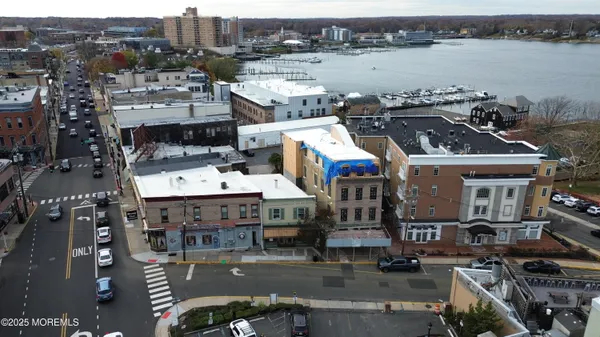 $2,400 | 5 Wharf Avenue, Unit A, Red Bank, NJ 07701