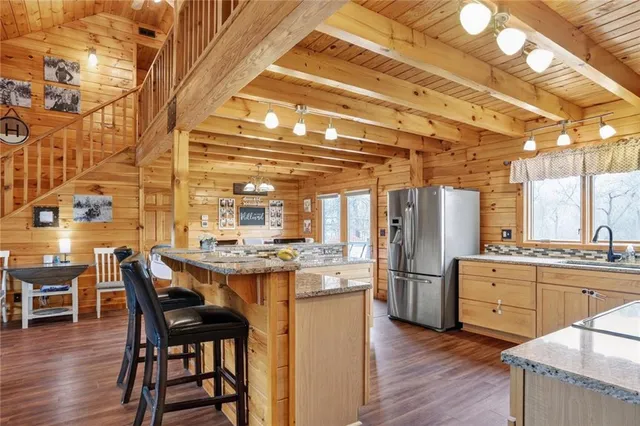 $539,950 | 3799 Indiana Road, Pomona, KS 66076