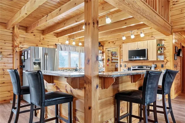 $539,950 | 3799 Indiana Road, Pomona, KS 66076