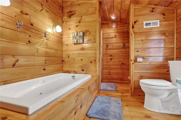 $519,950 | 3799 Indiana Road, Pomona, KS 66076