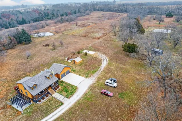 $539,950 | 3799 Indiana Road, Pomona, KS 66076