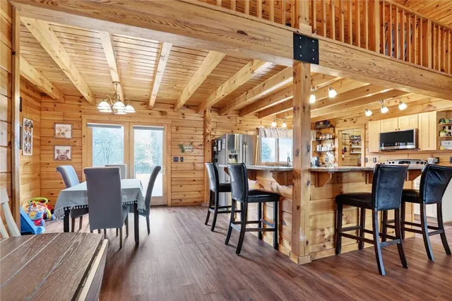 $539,950 | 3799 Indiana Road, Pomona, KS 66076