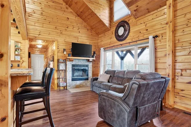 $539,950 | 3799 Indiana Road, Pomona, KS 66076